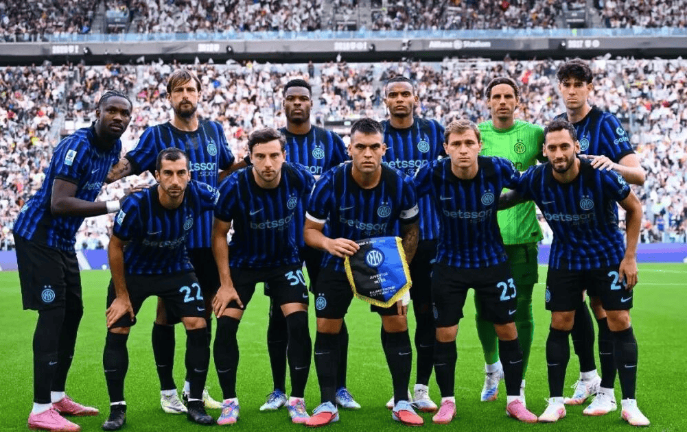 这球吹离谱 这球吹离谱